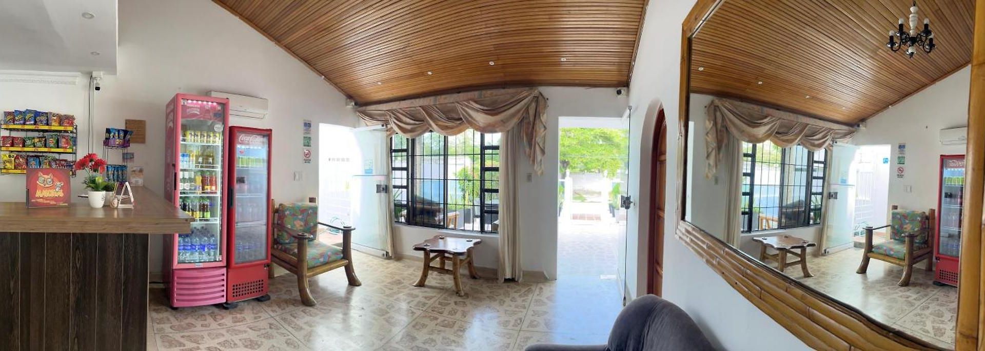 Hotel Airport Crespo Cartagena