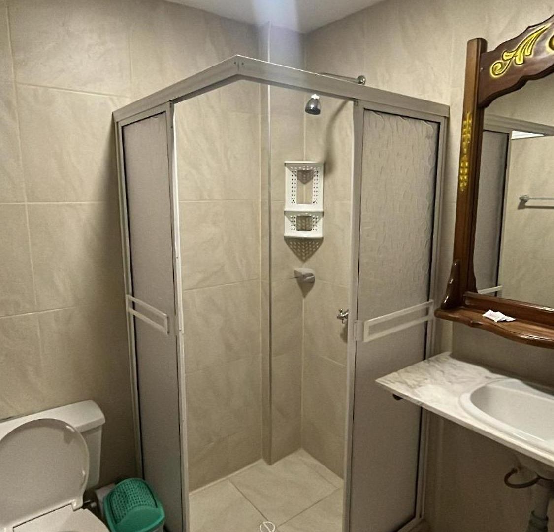 Airport Crespo Hotel