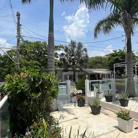 Hotel Airport Crespo Cartagena