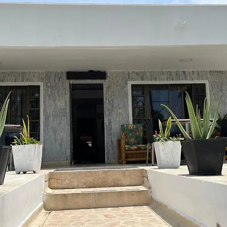 Hotel Airport Crespo
