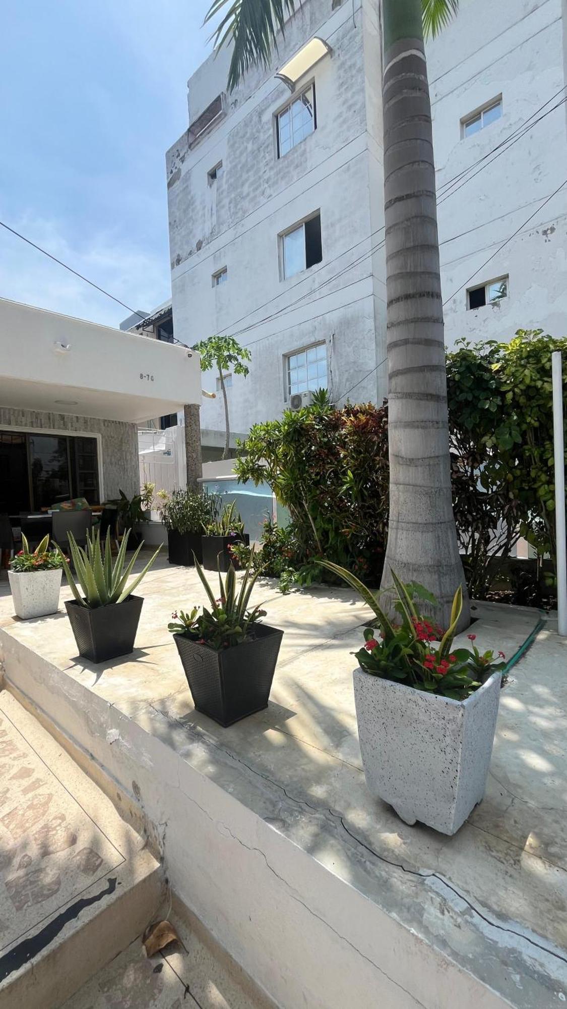 Hotel Airport Crespo Cartagena