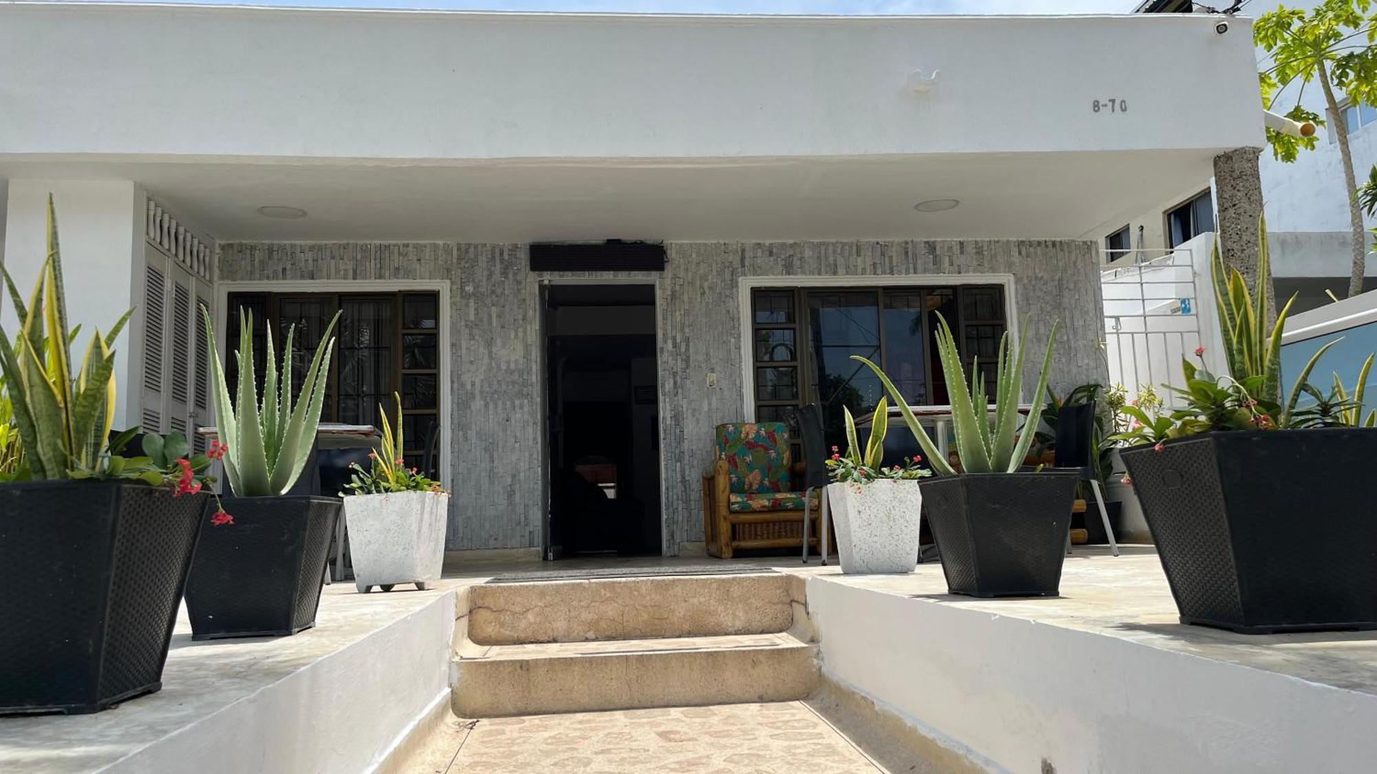 Hotel Airport Crespo